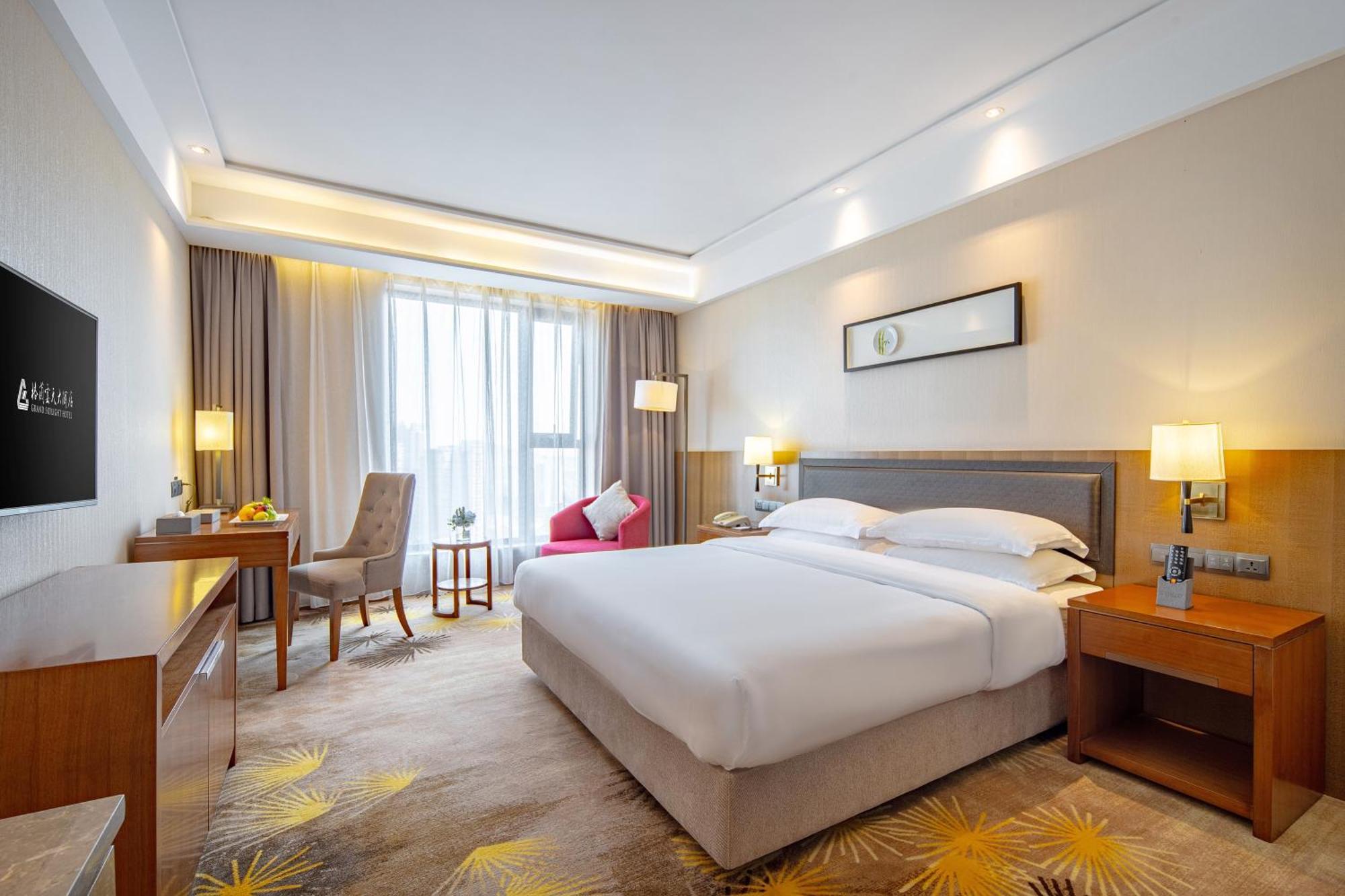 Wan Yue Grand Skylight Hotel Shenzhen Exterior photo