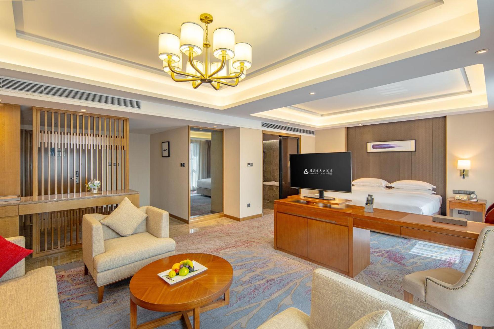 Wan Yue Grand Skylight Hotel Shenzhen Exterior photo