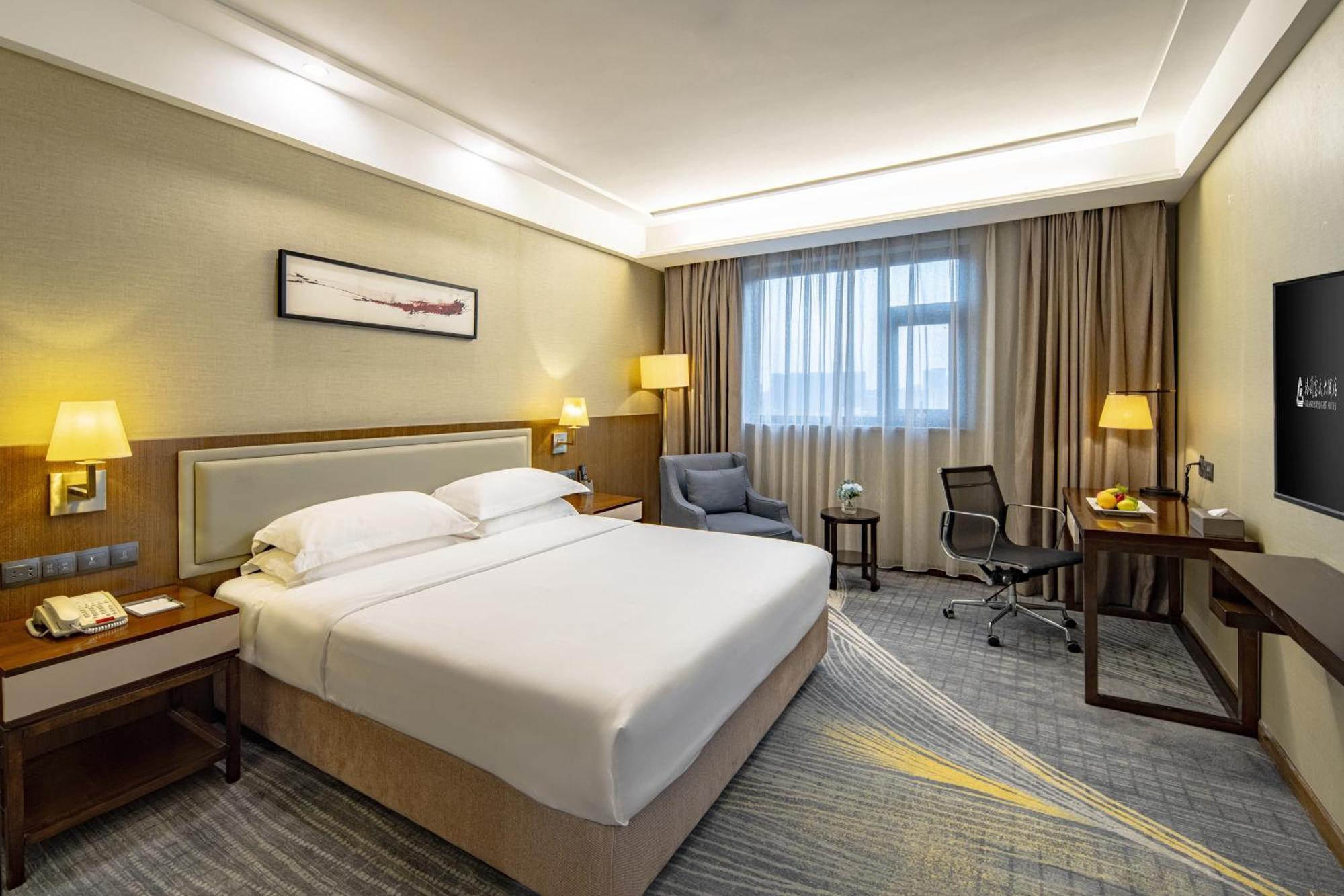 Wan Yue Grand Skylight Hotel Shenzhen Exterior photo