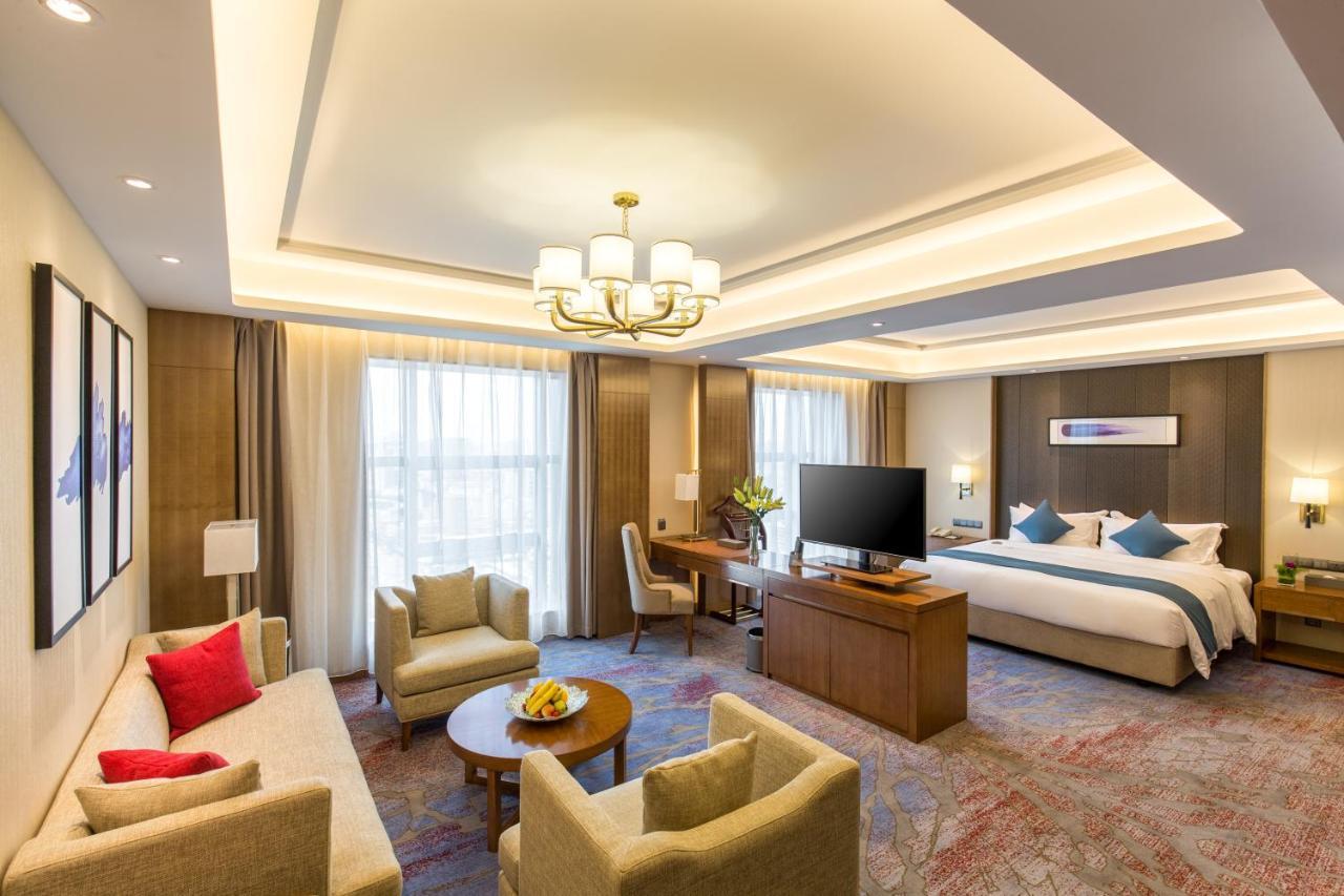 Wan Yue Grand Skylight Hotel Shenzhen Exterior photo