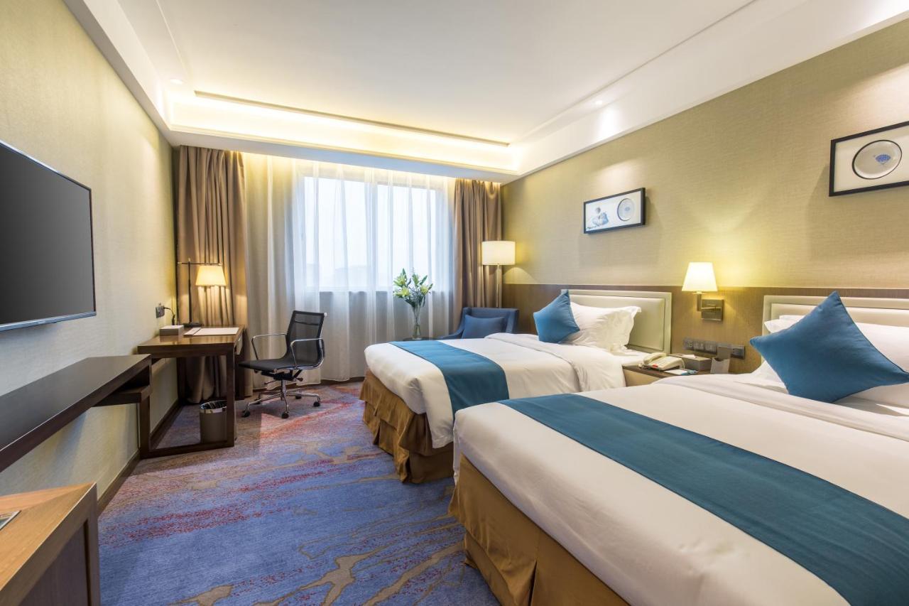 Wan Yue Grand Skylight Hotel Shenzhen Exterior photo